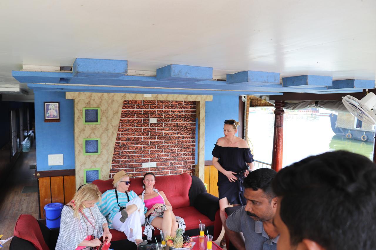 Friends Cruise, Nightstay Houseboat Alappuzha Exterior foto